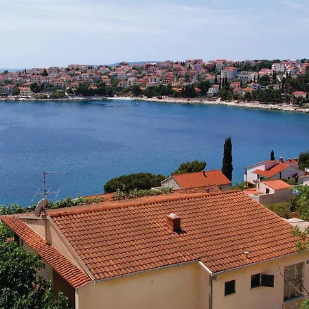 Holiday home Beautiful In Okrug Gornji With Jacuzzi Trogir